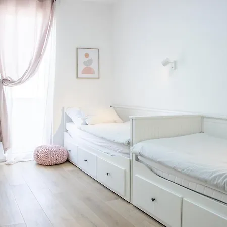 Molo With A Terrace, Garden And A Heated Pool * Trogir