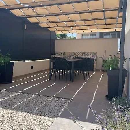 Molo With A Terrace, Garden And A Heated Pool Apartment
