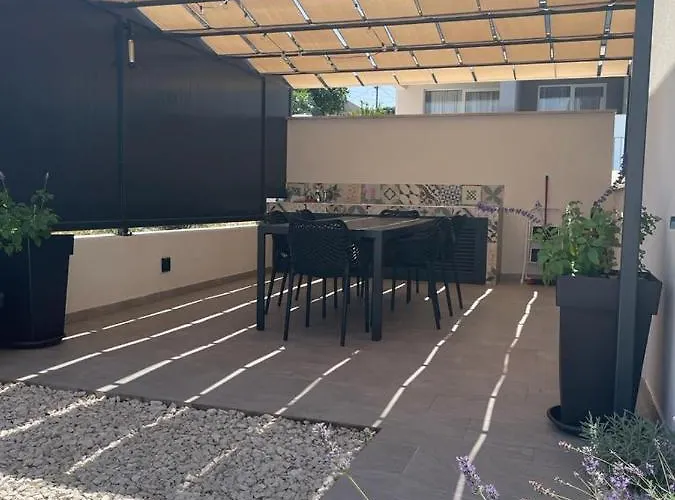 Molo With A Terrace, Garden And A Heated Pool Apartment
